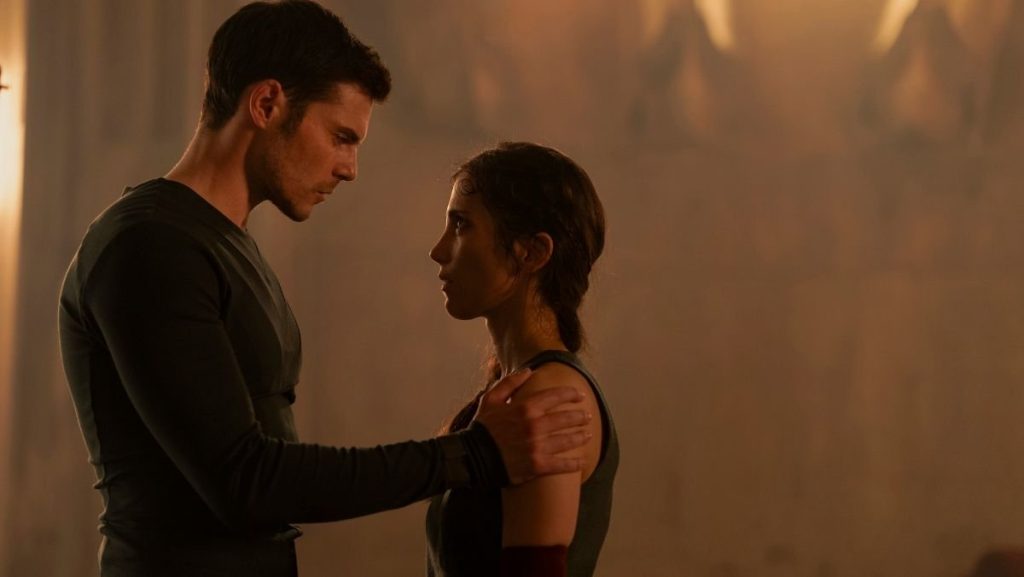 Chris Mason and Sarah-Sofie Boussnina in Dune: Prophecy.