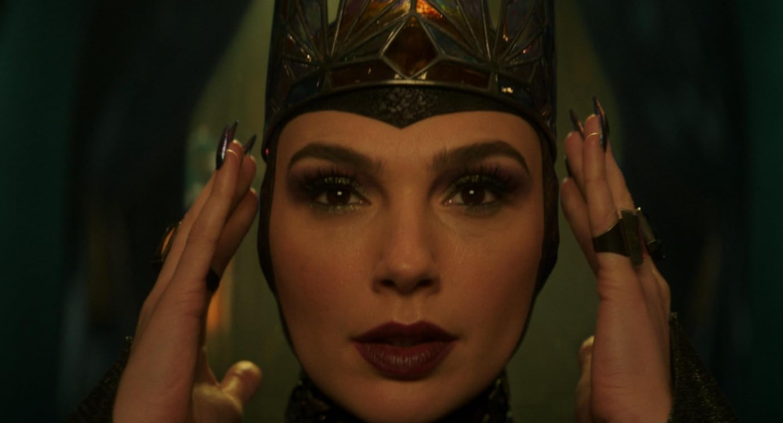 Snow White: Gal Gadot Can’t Act Accusations Get Stronger While Rachel Zegler Keeps Getting Hate For Her Past Comments