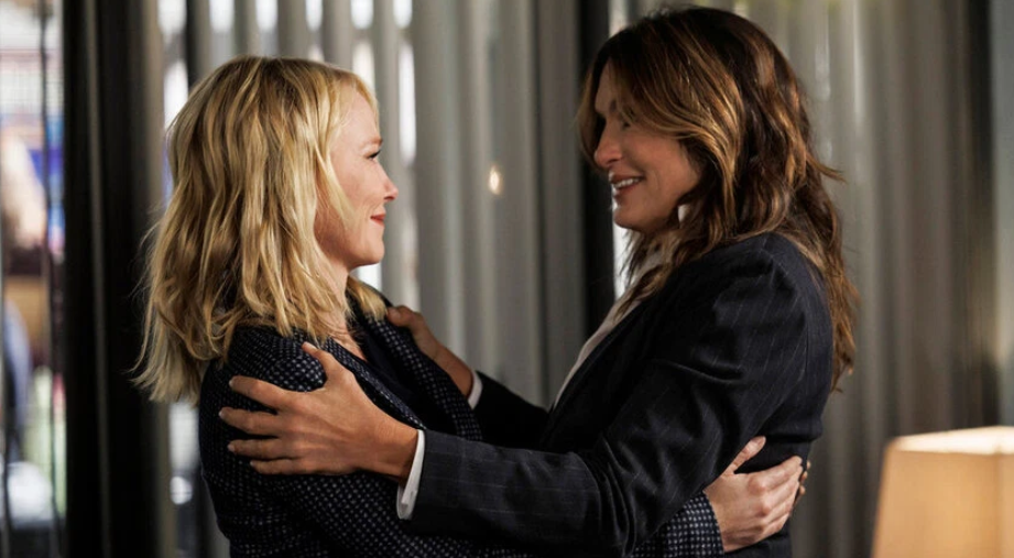 The tension between Hargitay and Wolf escalated when she cut her hair, and Wolf threatened to fire her.