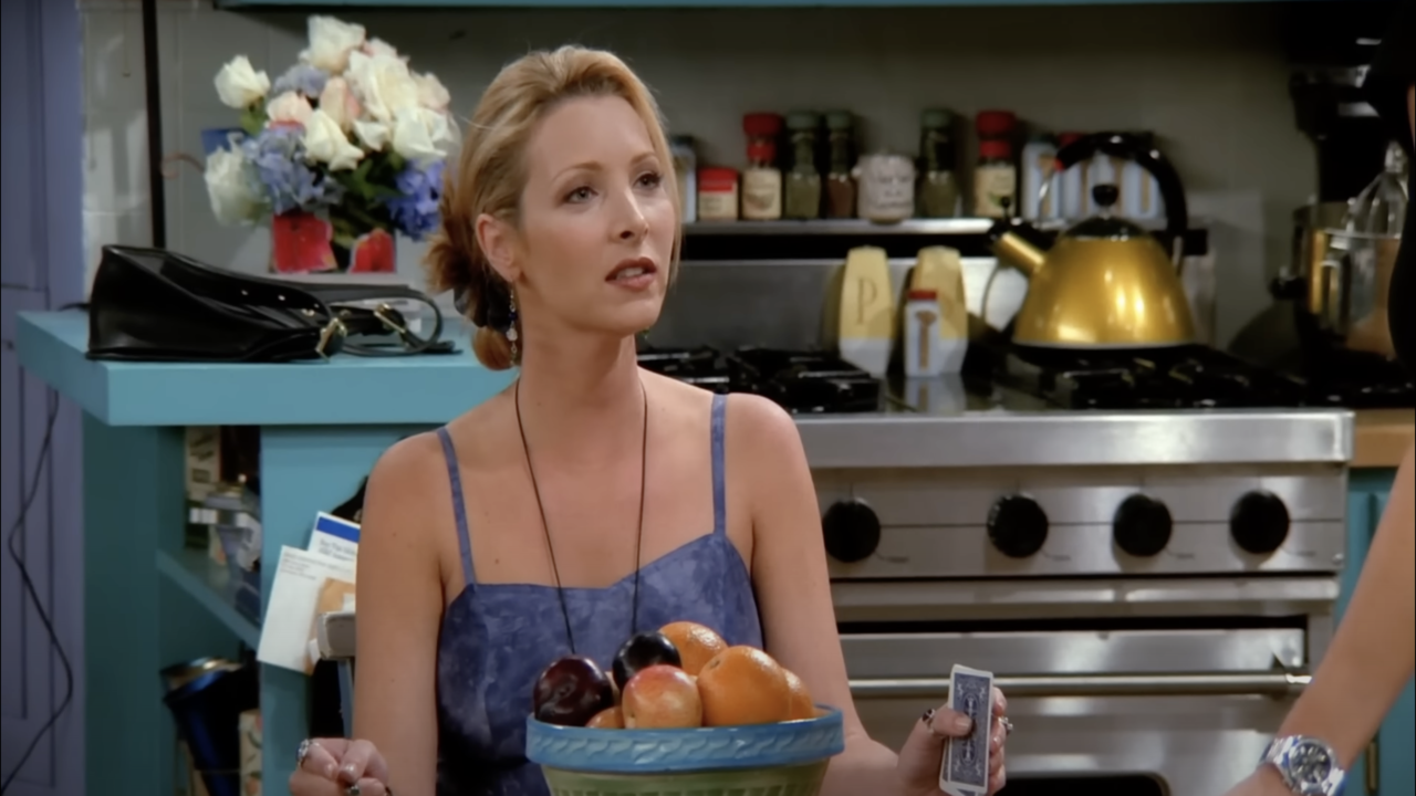 “Smelly Cat is actually Phoebe”: Hidden Meaning Behind Most Iconic FRIENDS Jingle Reveals Lisa Kudrow’s Character Has Deep Scars