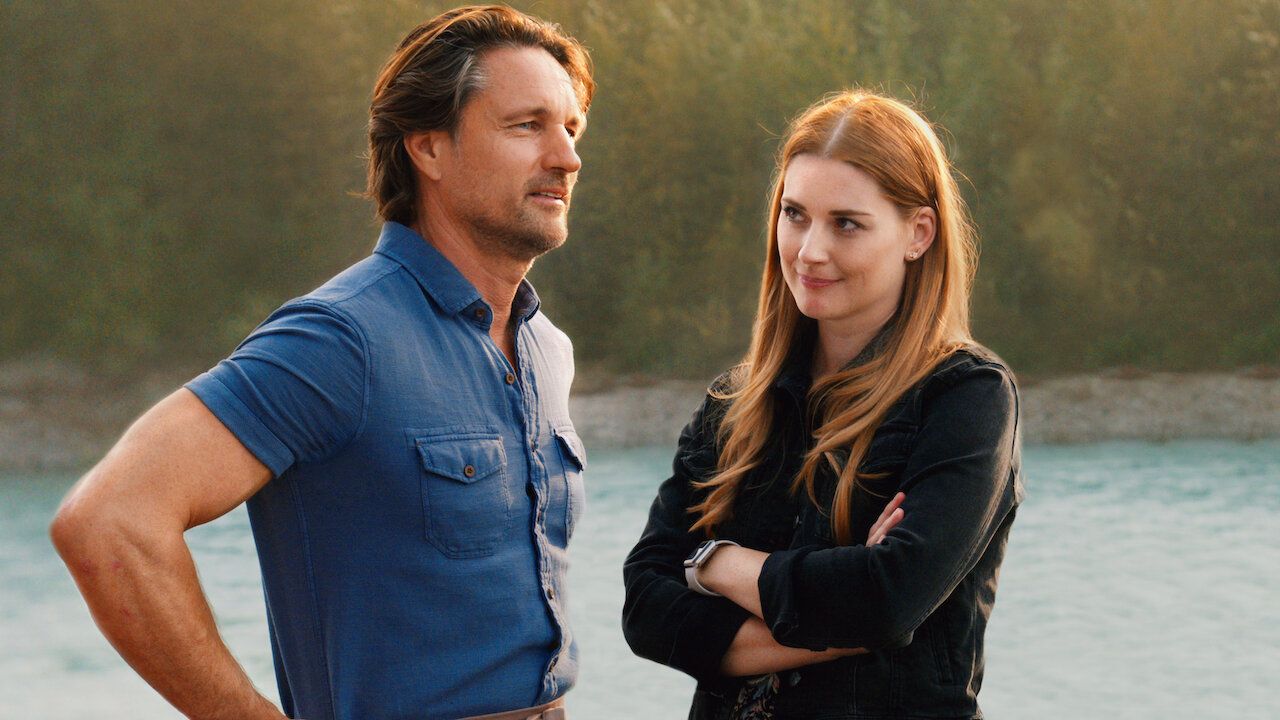 Martin Henderson and Alexandra Breckenridge in Virgin River