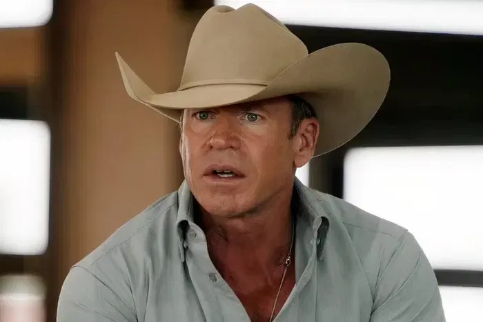 Taylor Sheridan as Travis