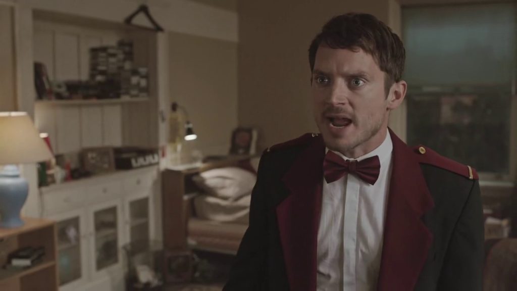 Elijah Wood in Dirk Gently's Holistic Detective Agency