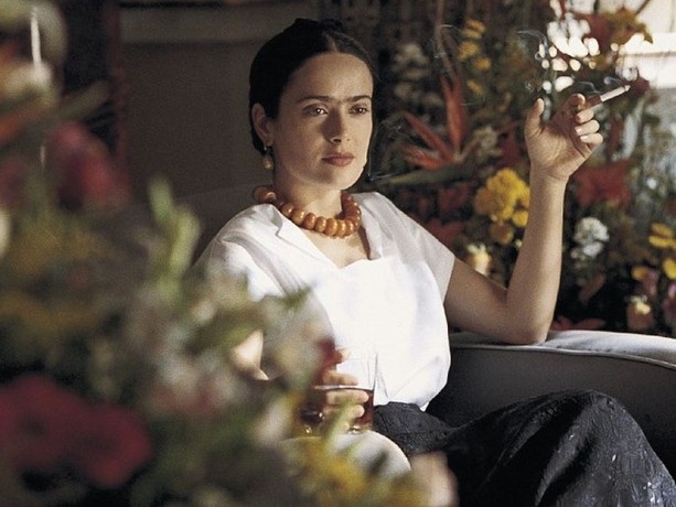 Salma Hayek Confessed Being “An illegal immigrant in the United States”, Now She’s a $200M Rich Hollywood Icon