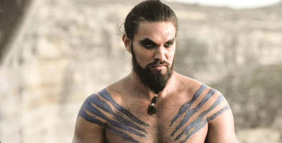 “Drogon should’ve f**king melted Jon Snow’s a*s”: Jason Momoa Hated the Way HBO Ended Emilia Clarke’s Game of Thrones Journey 2 Jason Momoa vented his frustration live on Instagram, showing the intense impact the finale had on him.