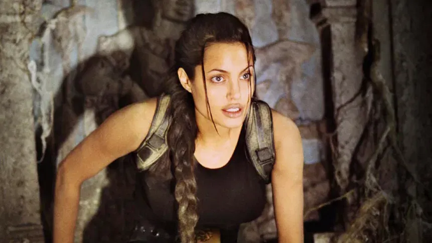 Angelina Jolie in Lara Croft: Tomb Raider – The Cradle of Life 