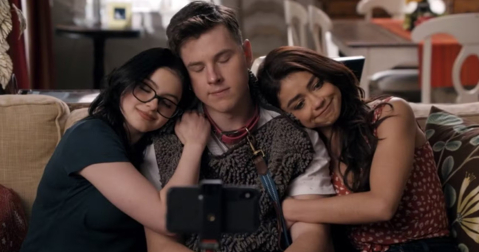 Ariel Winter, Nolan Gould, and Sarah Hyland in Modern Family | Credits: ABC