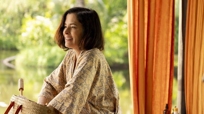 Parker Posey as Victoria Ratliff in The White Lotus season 3