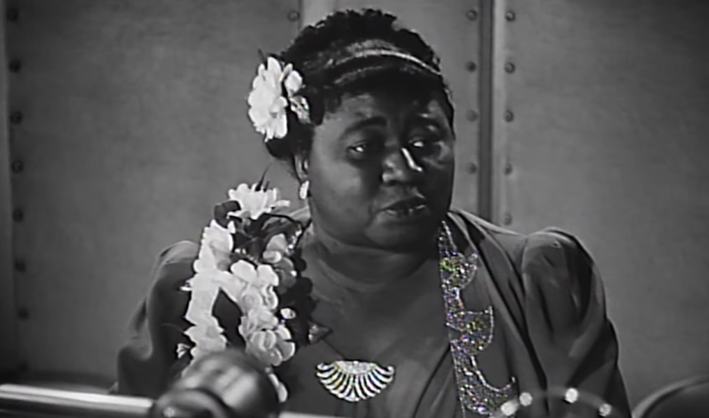 Hattie McDaniel wins the Oscar for Best Supporting Actress