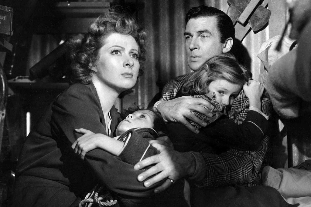 FandomWire Best Picture Rankings - Mrs. Miniver