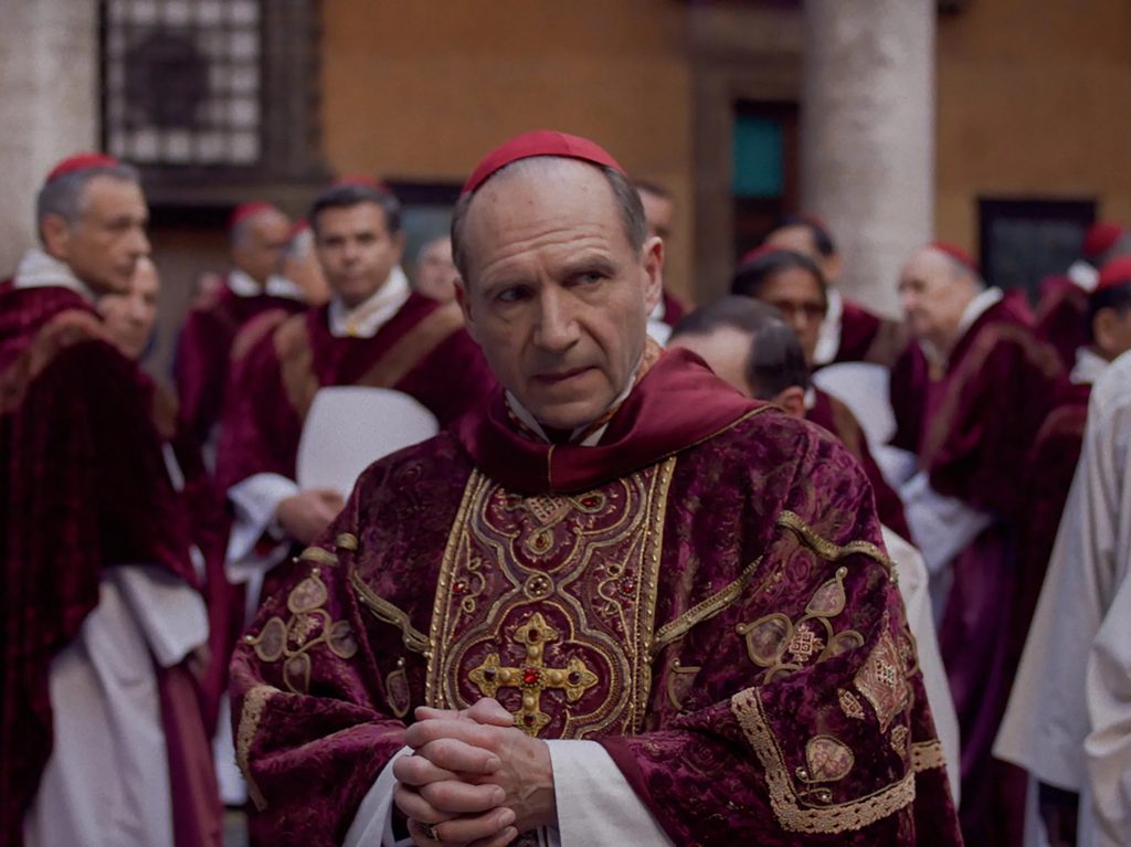 Ralph Fiennes in Conclave 