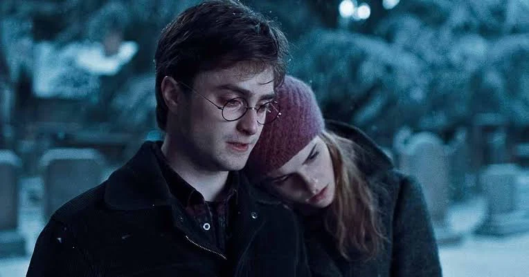 Daniel Radcliffe and Emma Watson in Harry Potter films
