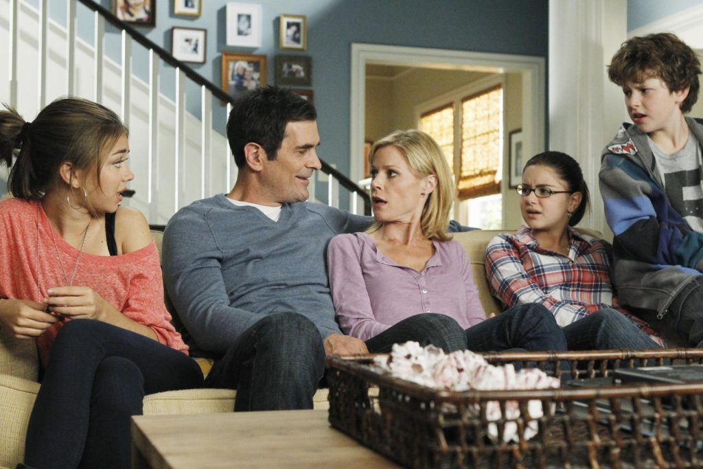 A still from Modern Family