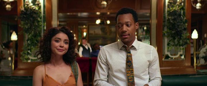 Sarah Hyland and Tyler James Williams in The Wedding Year 