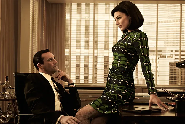 A still of Don and Megan on Mad Men