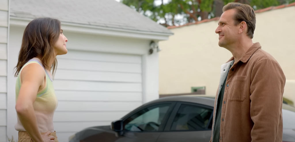 Jason Segel and Cobie Smulders in Shrinking