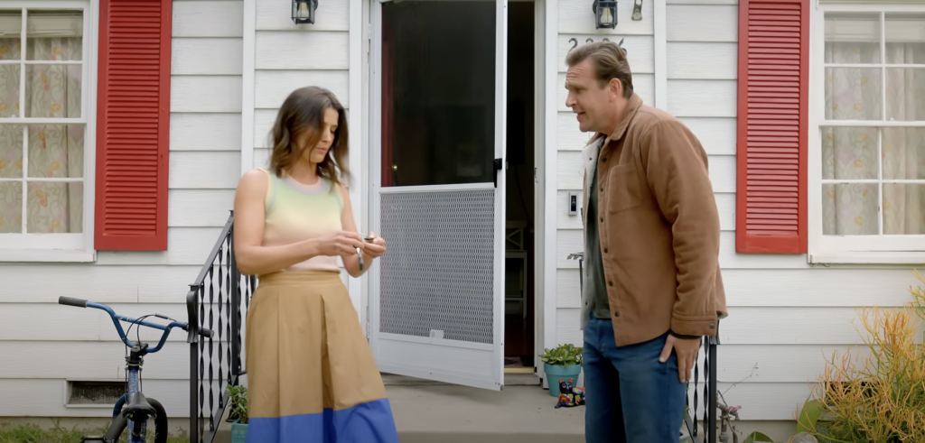 Jason Segel and Cobie Smulders in Shrinking