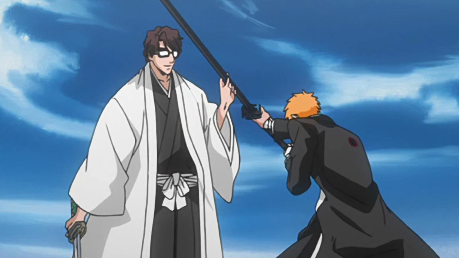 Aizen is effortlessly stopping Ichigo’s attack in Bleach anime 