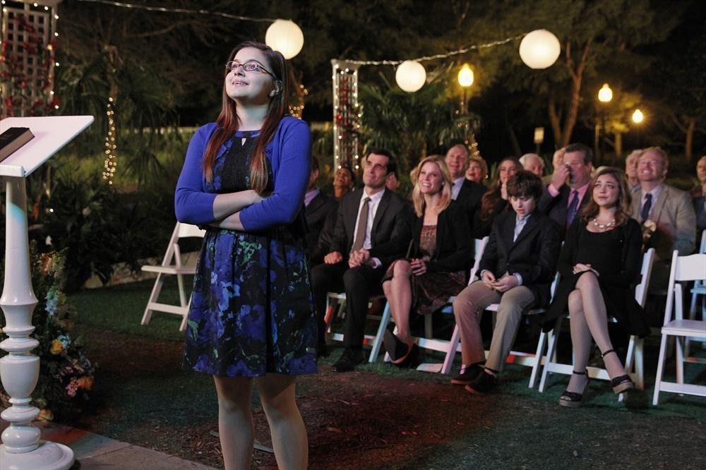 A still from Modern Family season 4 final episode "Goodnight Gracie"