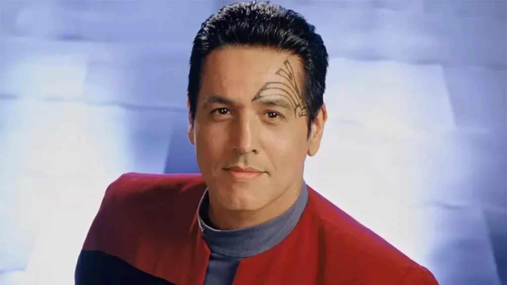 Robert Beltran in Star Trek: Voyager