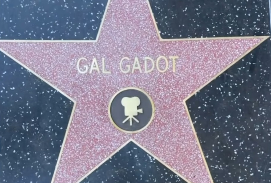 Gal Gadot’s Walk of Fame star on Hollywood Boulevard 