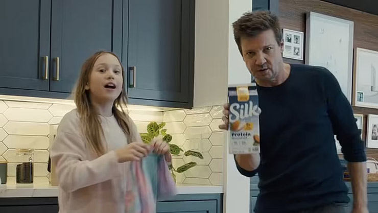 Jeremy Renner with daughter Ava in Silk Milk commercial