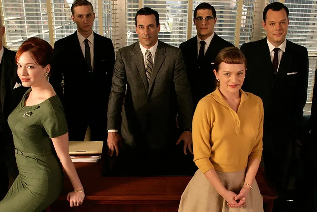 “I was committed to not doing that”: ‘Mad Men’ Creator Had to Fight His Biggest Temptation for 7 Seasons to Keep the Series True to the End 2 The cast of Mad Men