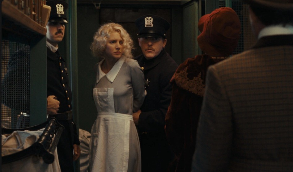 Alex’s death in 1923 feels unnecessary and leaves fans frustrated. 