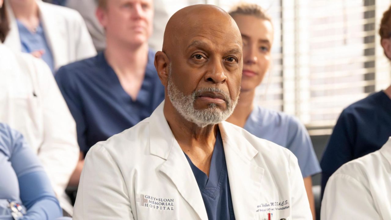 James Pickens Jr. looking upset in Grey's Anatomy 