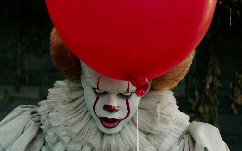 “I started to creep myself out”: Bill Skarsgård Admits Pennywise’s Voice Came With Weird Side Effects Bill Skarsgård as Pennywise