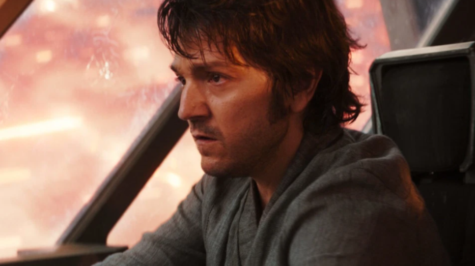 20 Absolutely Best TV Shows to Watch Right Now (June 2025) 10 Cassian Andor looks tense and focused while piloting a ship.