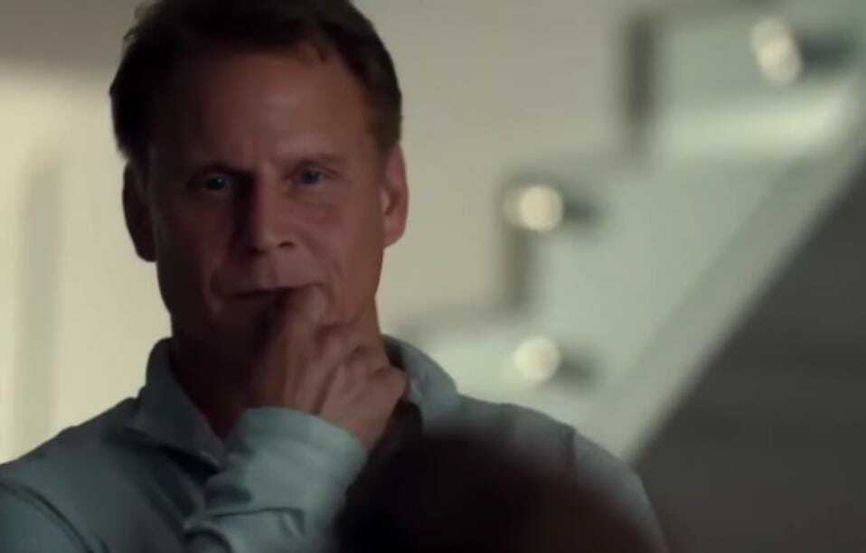 5 Key Moments to Remember Before Ginny & Georgia Season 3 11 Kenny in a still looking at Ginny in a still.