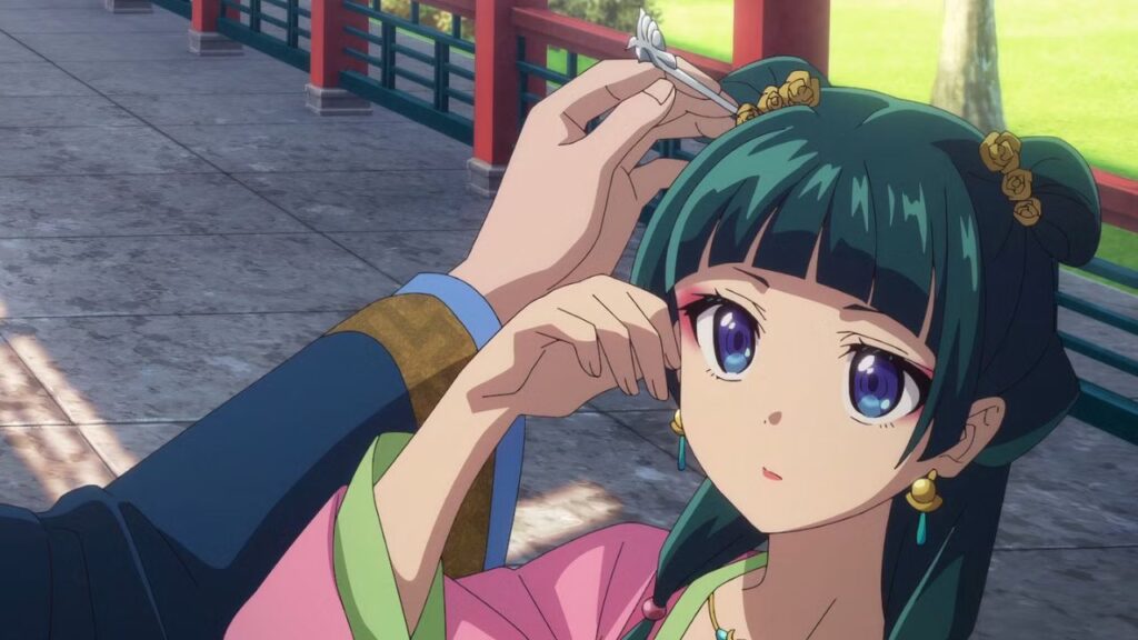 'The Apothecary Diaries' Used Jinshi's Smallest Gift to Secretly Confirm Her Feelings for Him 3 Jinshi giving Maomao a hairpin in The Apothecary Diaries