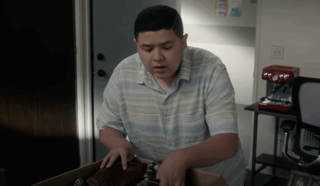 “I got played”: Why Modern Family Star Believes Sofía Vergara Took Advantage of Him in the Show 2 Manny, in his college dorm.