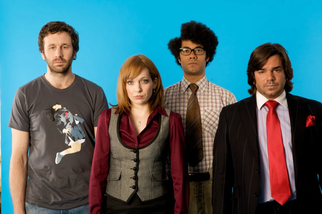 “The f—kable girl with a comic timing”: Harry Potter Star Katherine Parkinson Reveals Why ‘The IT Crowd’ Makes Her Cringe 1 Katherine Parkinson standing alongside the rest of the cast members of The IT Crowd.