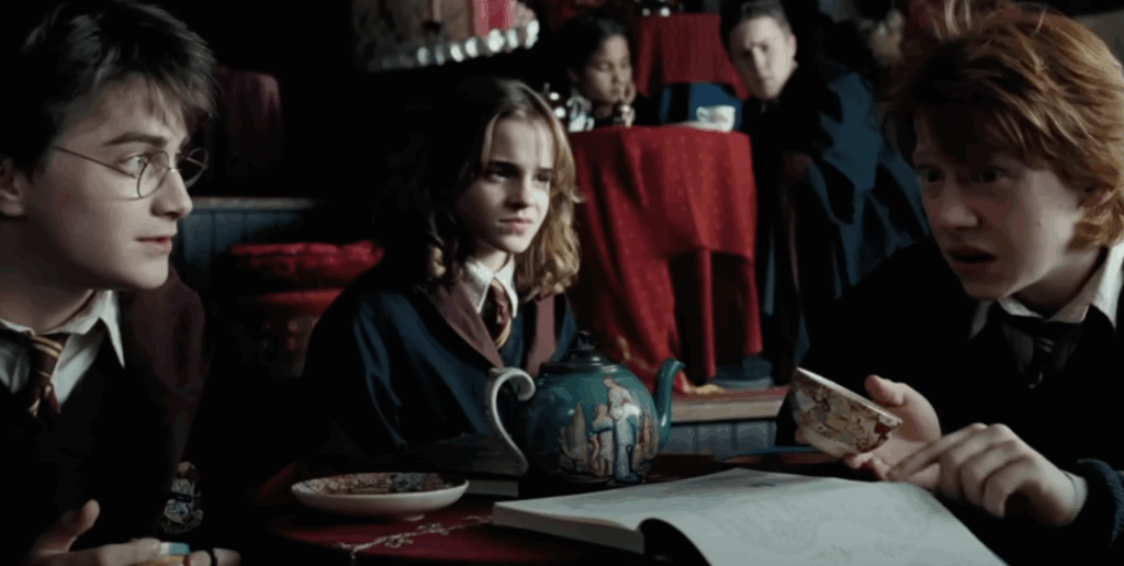 I Wanted David Tennant to Return for HBO’s Harry Potter, But His Brutal Dig at J.K. Rowling Now Makes It Impossible 2 Harry, Hermione, and Ron, sitting together.