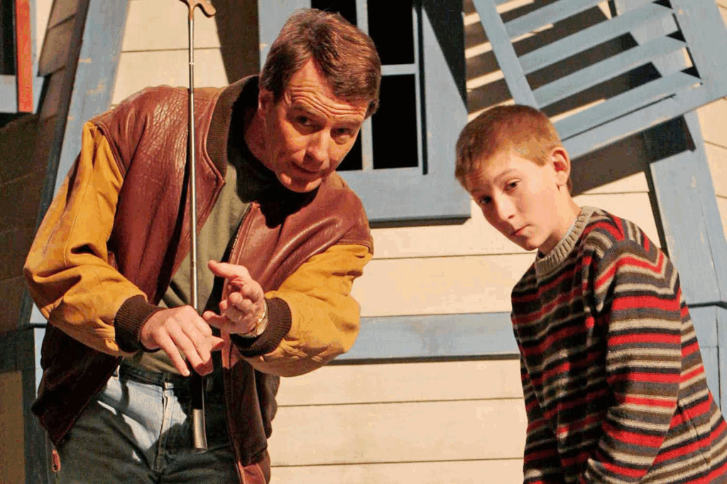 Bryan Cranston on 'Malcolm in the Middle' Revival: One Actor Is Not Returning to the Show Because "He's actually going to Harvard" 2 bryan cranston as hal and erik per sullivan as dewey in malcolm in the middle