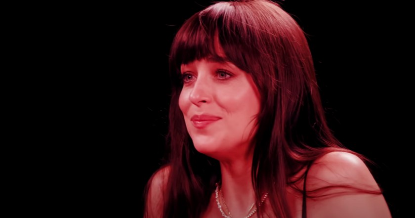 Dakota Johnson Goes Through Unbearable Pain and Cries to Promote Materialists 3 Dakota Johnson appeared on Hot Ones to promote her new film Materialists.