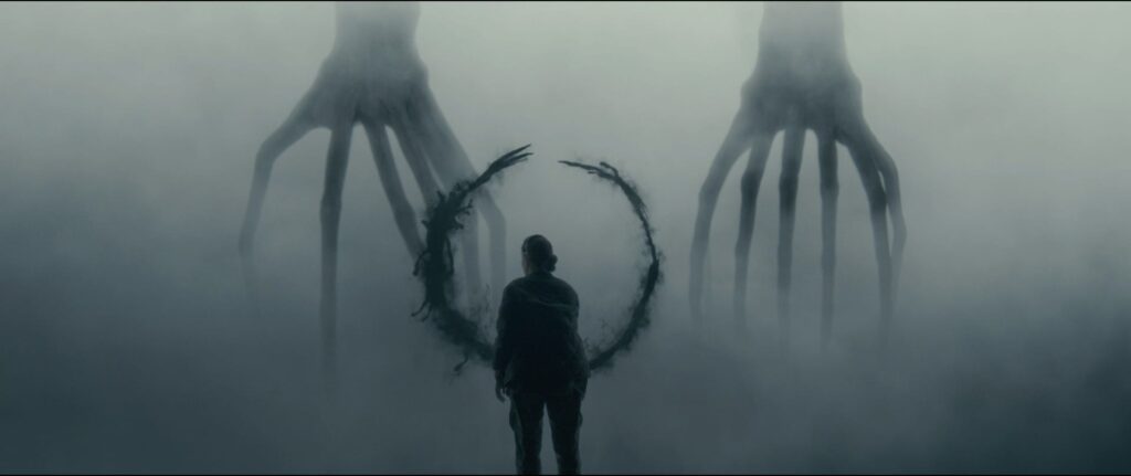 Louise looking at alien language in Arrival 