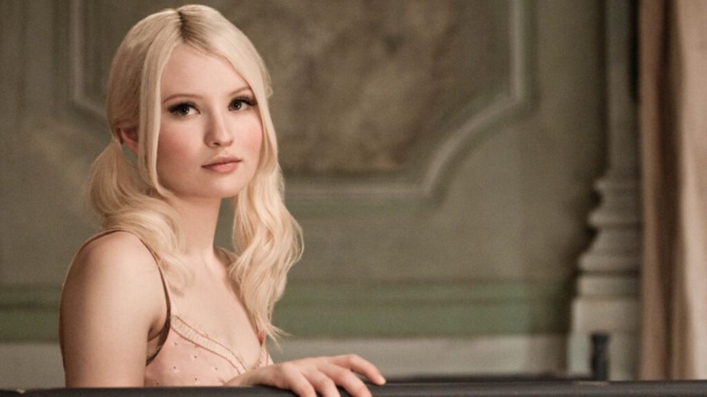 25 Interesting Movies with RT Score Below 50% 18 Baby Doll in a scene from Sucker Punch