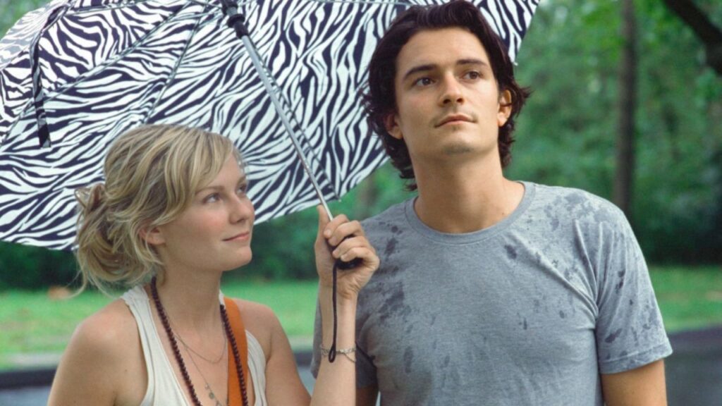 25 Interesting Movies with RT Score Below 50% 39 Claire and Drew in a scene from Elizabethtown