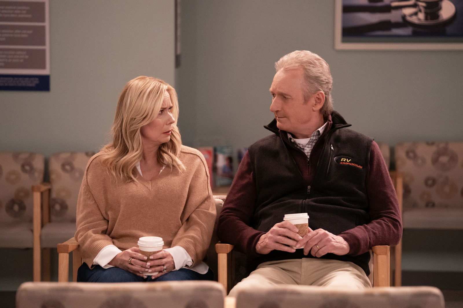 Leanne Review — Southern Sitcom Feels Stuck in the Past but Still Gets A  Laugh