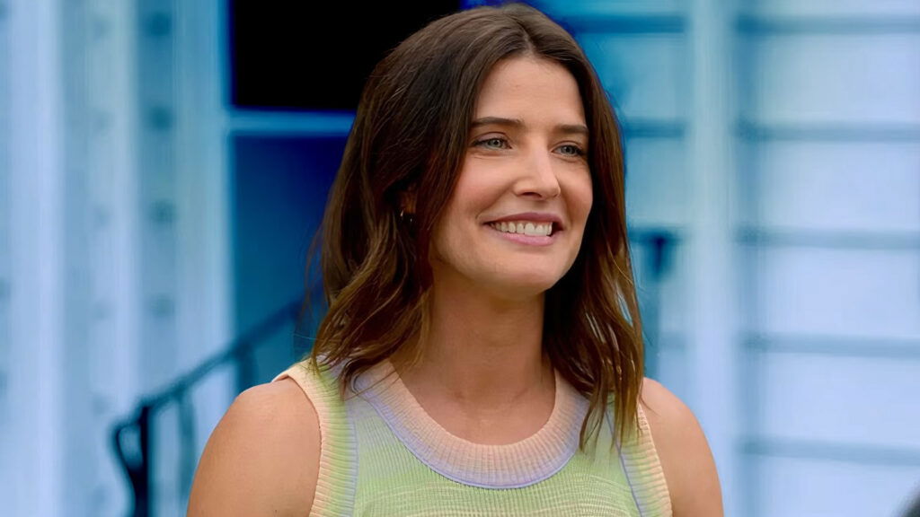 Cobie Smulders in Shrinking