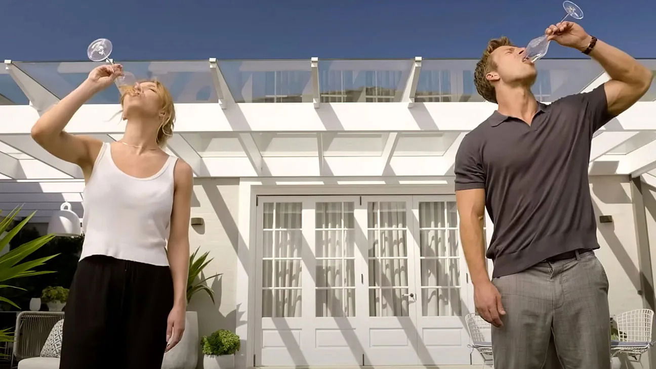 Sydney Sweeney and Glen Powell in Anyone But You 
