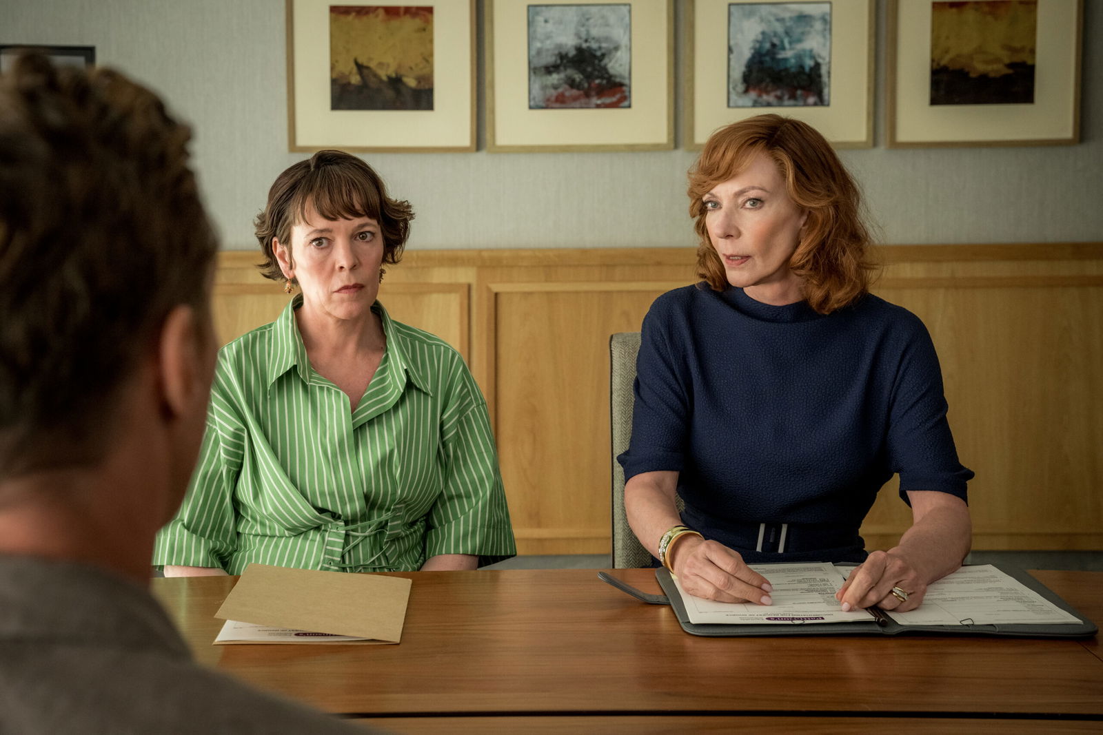 The Roses Review — Olivia Colman and Benedict Cumberbatch Thoughtfully ...