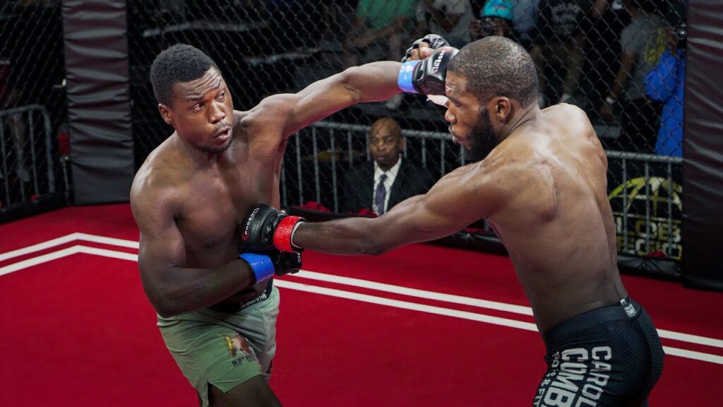 Raja Jackson fighting fellow wrestler in the ring at Global Legion FC 23