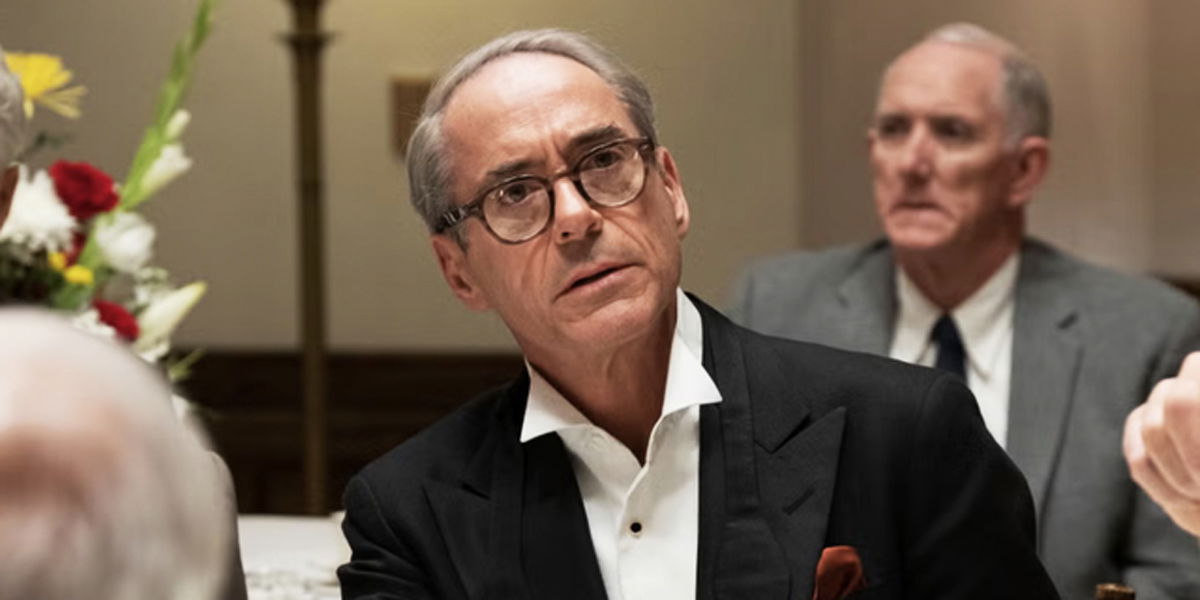 Lewis Strauss talks to Oppenheimer about the H-bomb