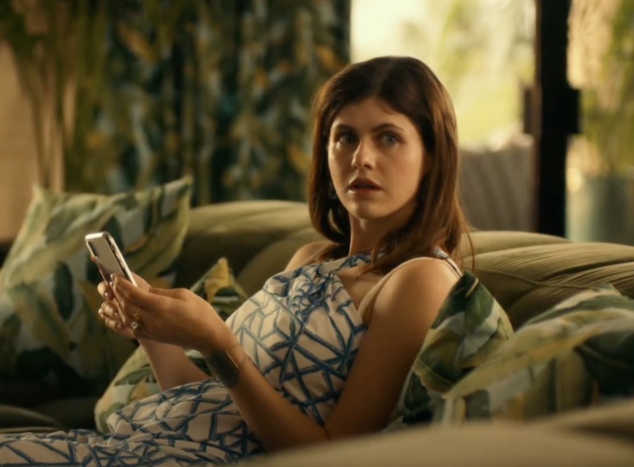 Alexandra Daddario’s 93 Rated DC Movie Role Keeps Wonder Woman Casting