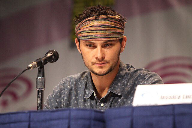 shiloh-fernandez