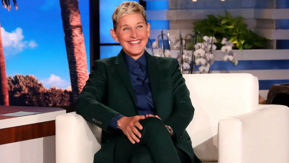Robin Wright Leaves America: Every Major Celeb Who Left The USA After ...